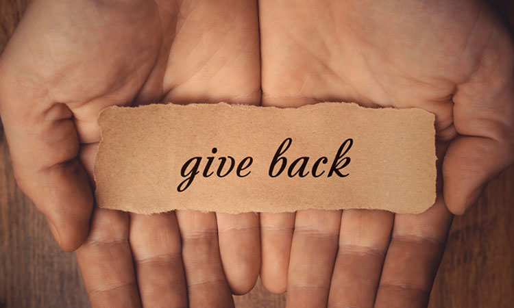 The Importance of Giving Back in Recovery